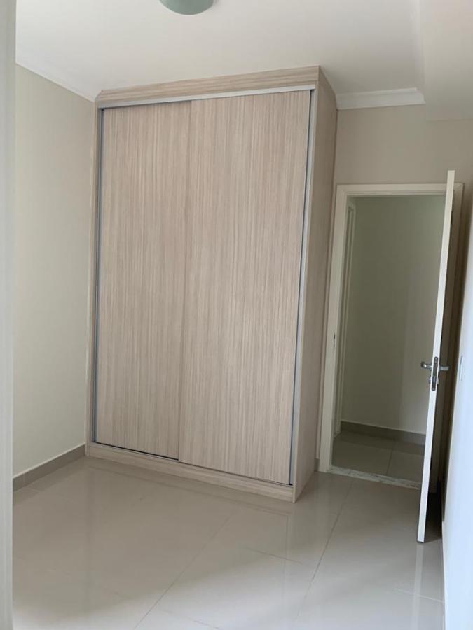 Apartamento para alugar com 3 quartos, 85m² - Foto 9