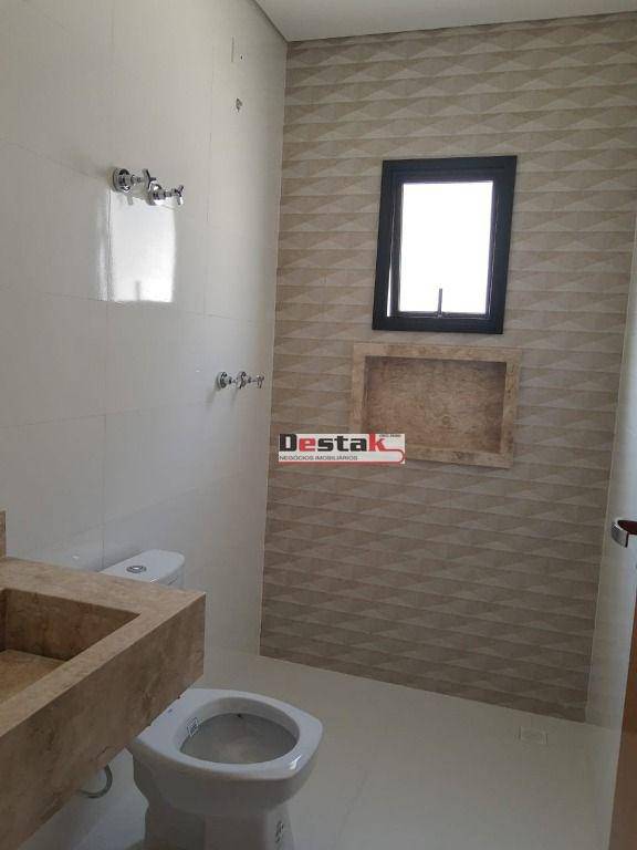 Sobrado à venda com 3 quartos, 194m² - Foto 2