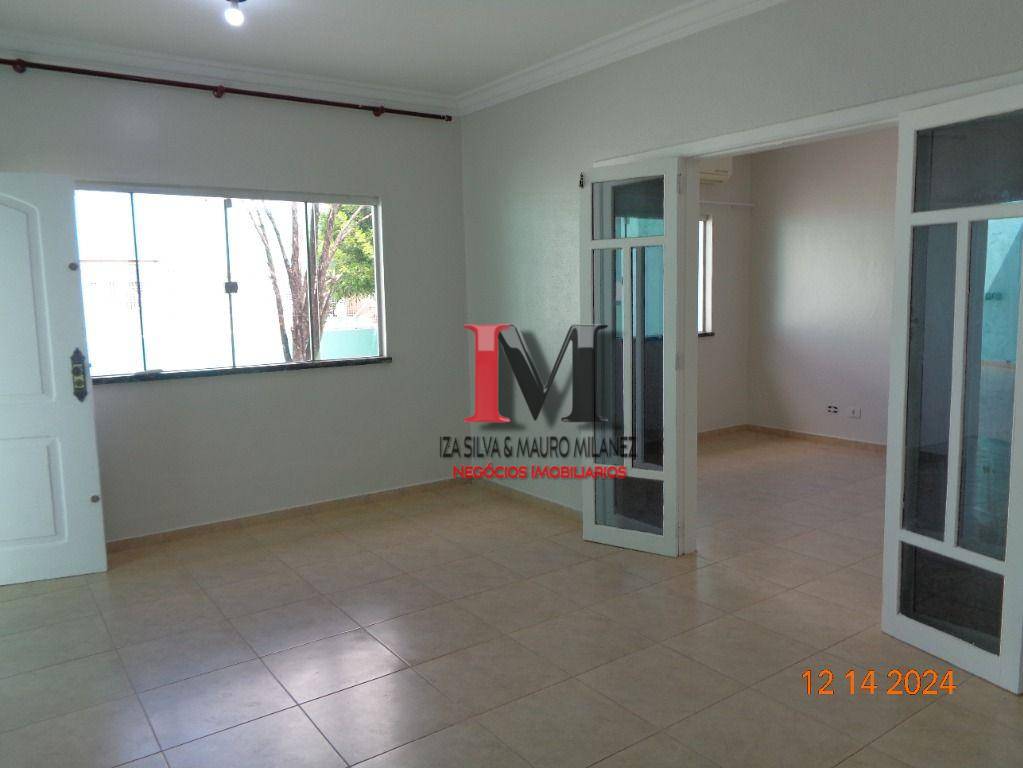 Casa à venda com 2 quartos, 200m² - Foto 8