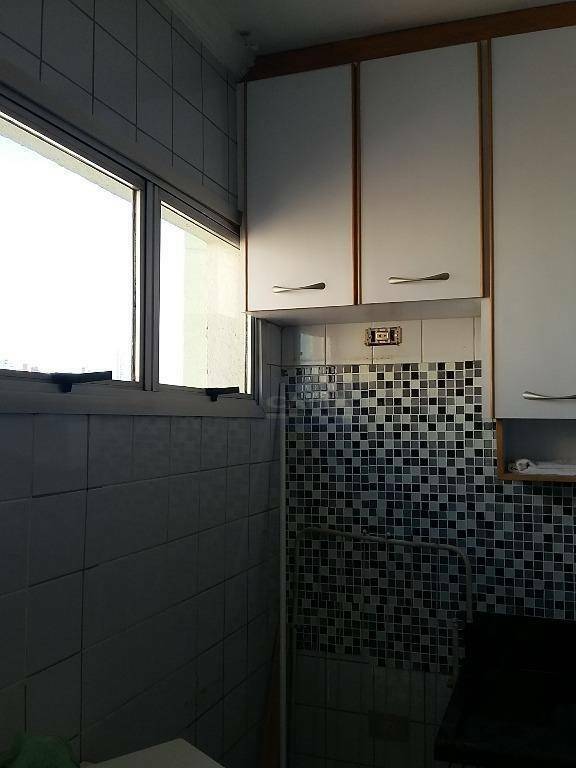 Apartamento à venda com 2 quartos, 66m² - Foto 7