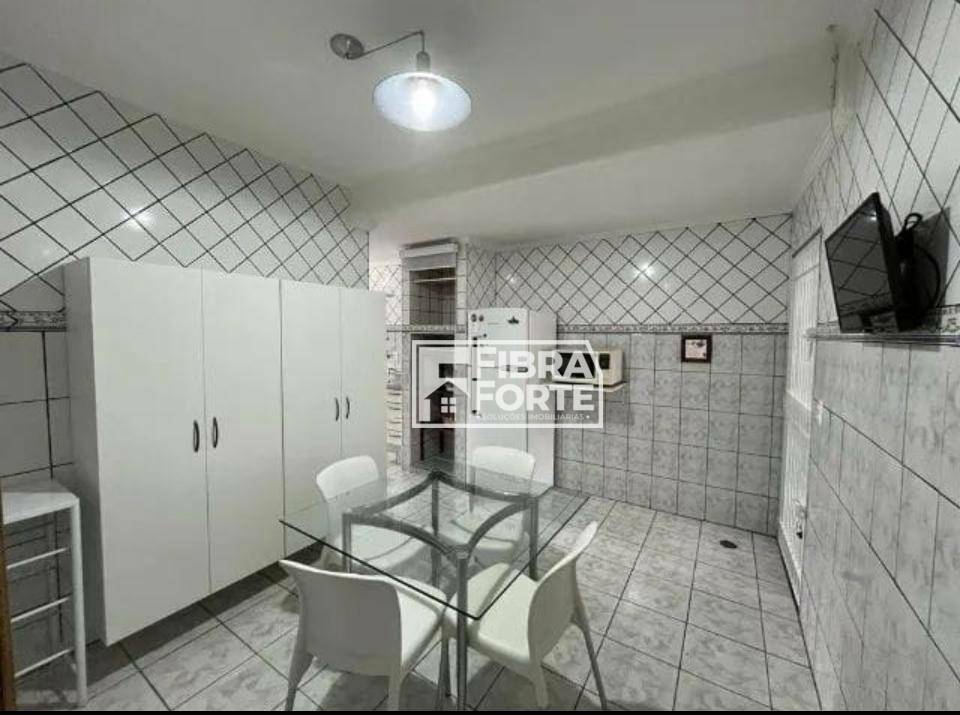 Casa à venda com 4 quartos, 200m² - Foto 10