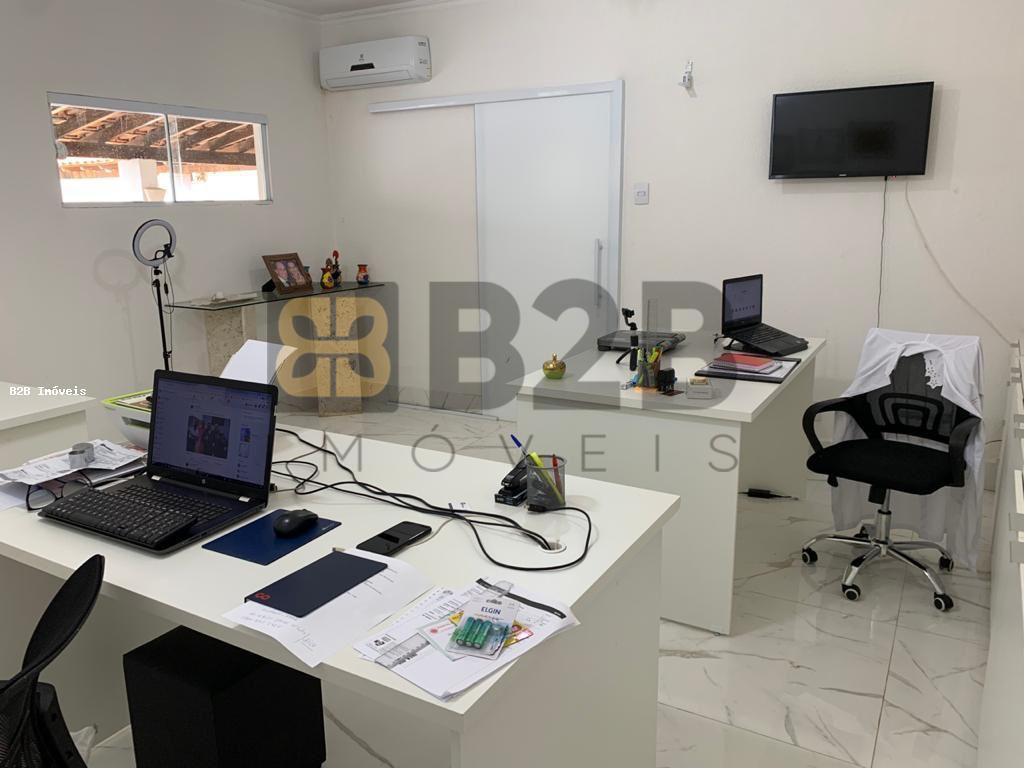 Casa à venda com 3 quartos, 400m² - Foto 8