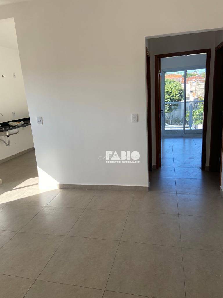 Apartamento à venda com 2 quartos, 75m² - Foto 1