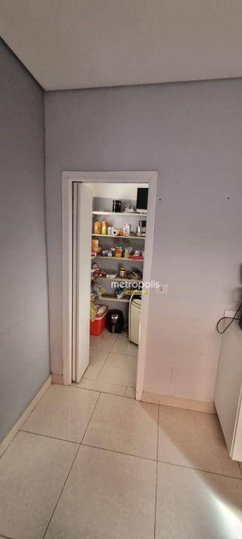 Casa à venda com 5 quartos, 250m² - Foto 7