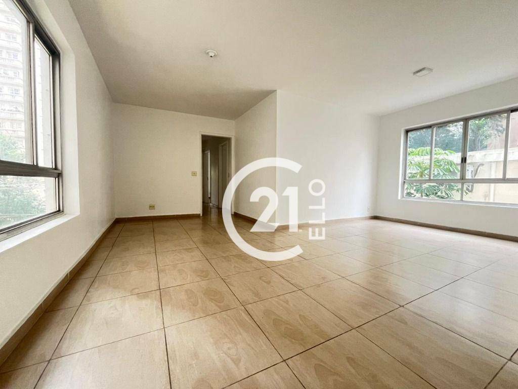 Apartamento para alugar com 3 quartos, 157m² - Foto 1