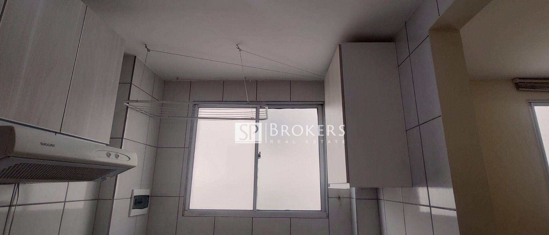 Apartamento à venda com 2 quartos, 40m² - Foto 13