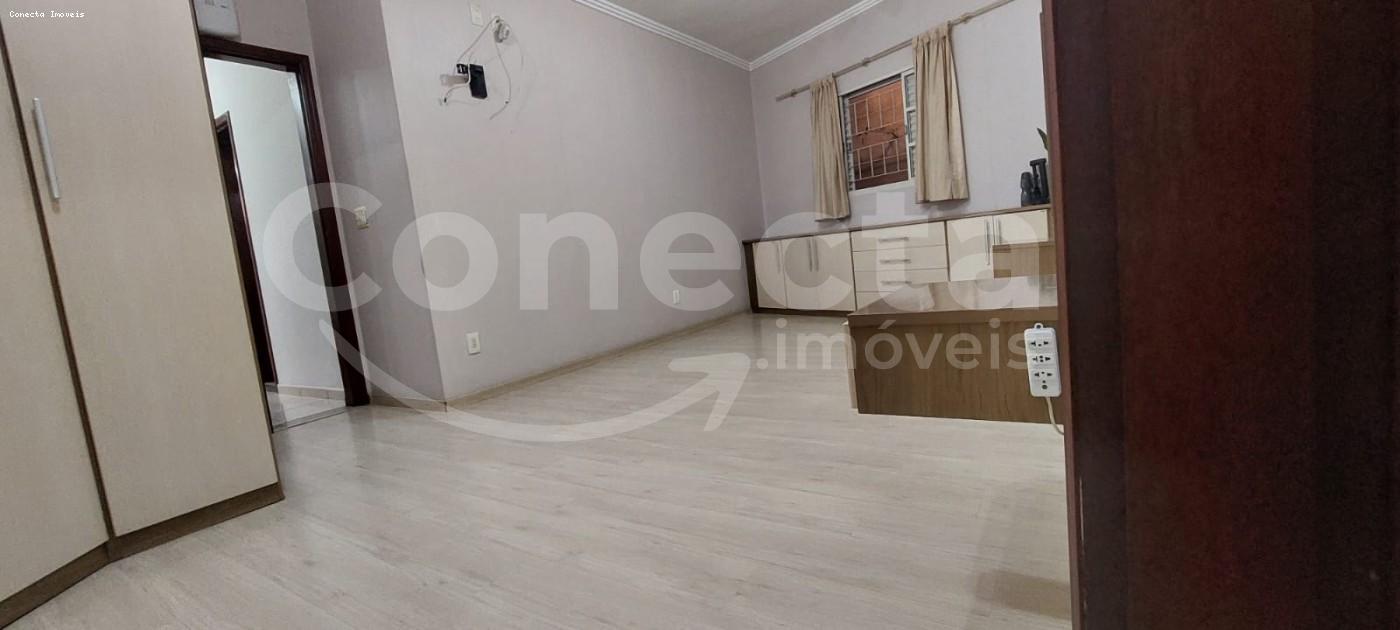 Casa à venda com 3 quartos, 202m² - Foto 21