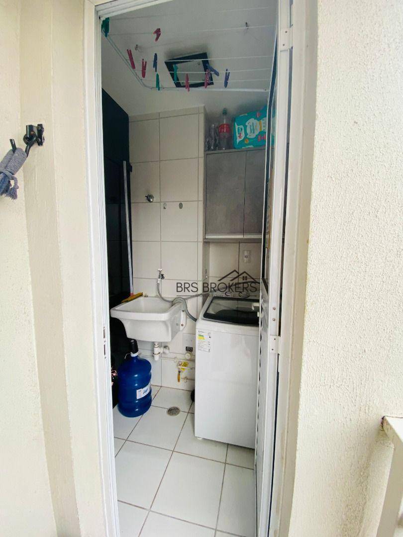 Apartamento à venda com 2 quartos, 53m² - Foto 31