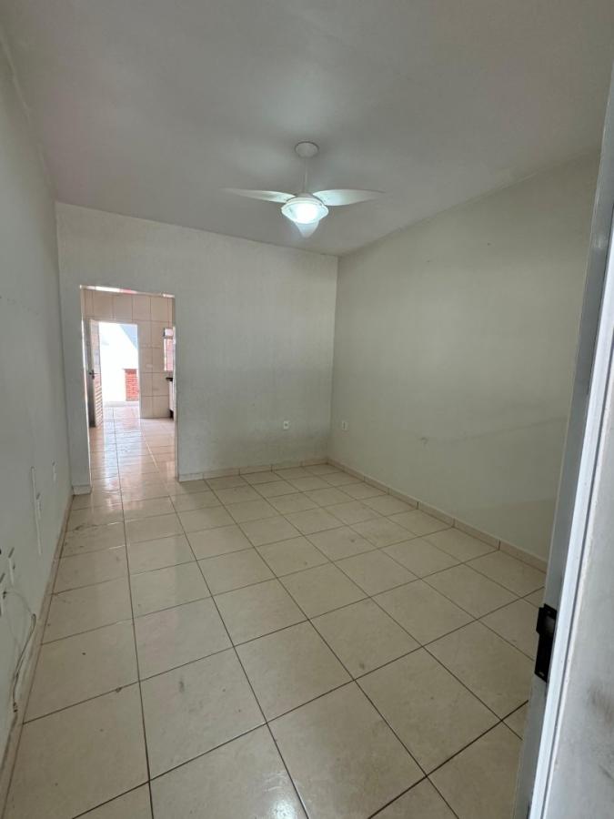 Casa para alugar com 2 quartos, 108m² - Foto 3