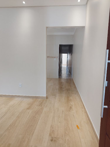 Casa à venda com 3 quartos, 100m² - Foto 4