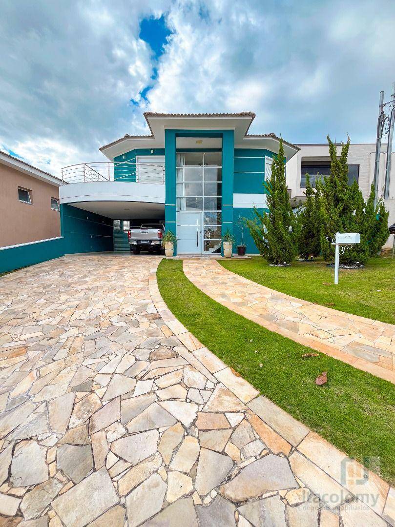 Casa de Condomínio à venda com 5 quartos, 356m² - Foto 1