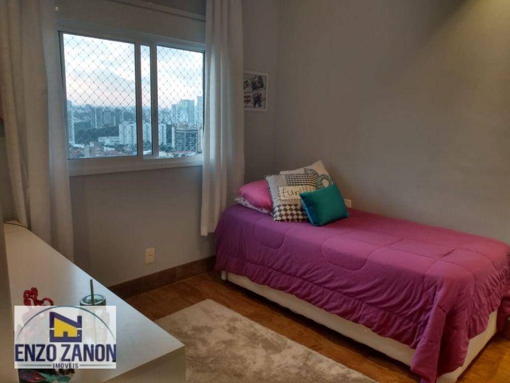 Apartamento à venda com 3 quartos, 242m² - Foto 23