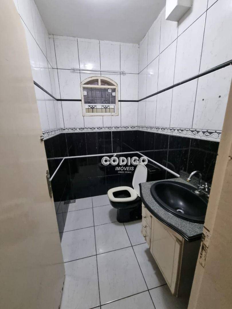 Sobrado para alugar com 3 quartos, 300m² - Foto 7