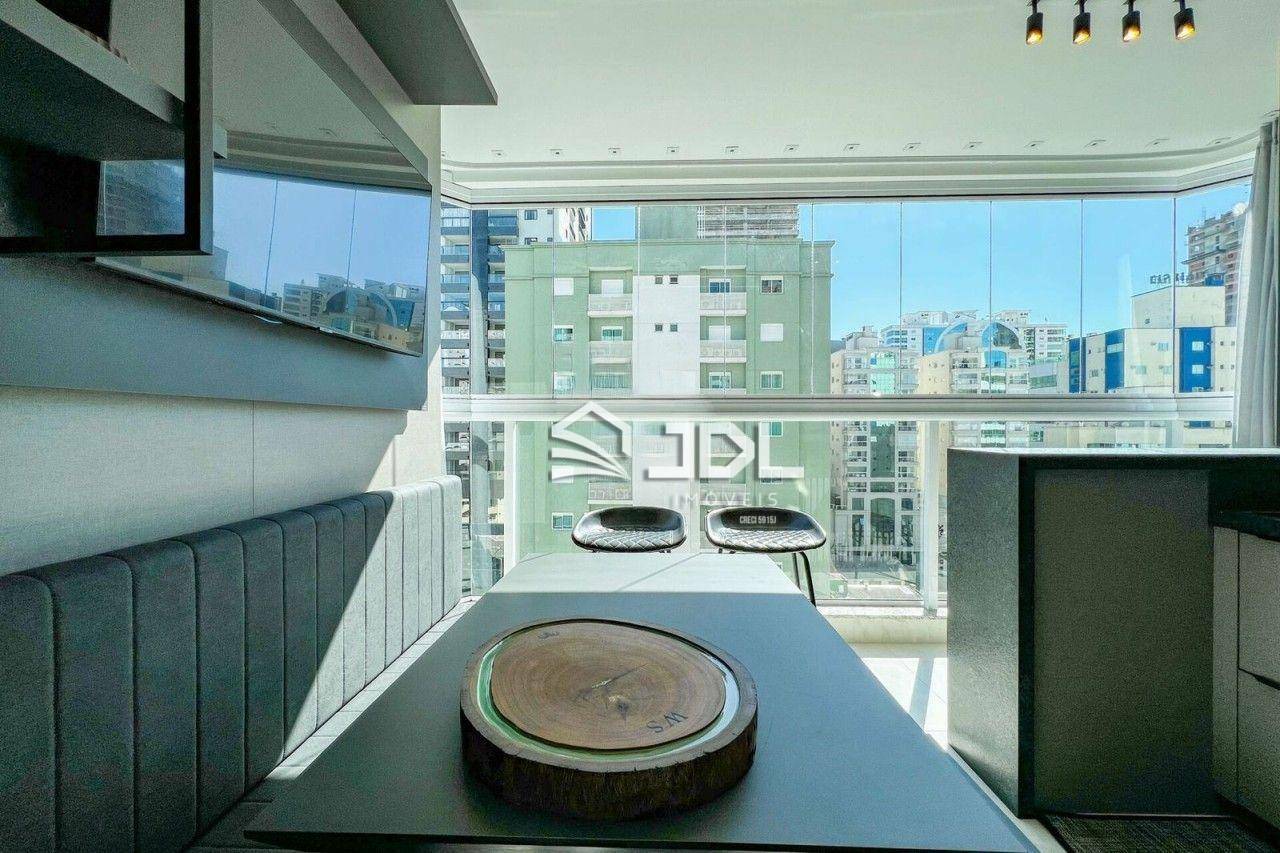 Apartamento à venda com 3 quartos, 127m² - Foto 6