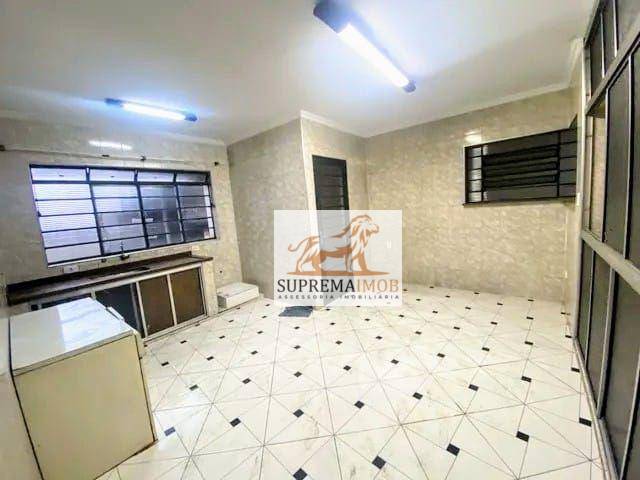 Casa à venda e aluguel com 4 quartos, 250m² - Foto 3