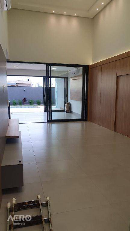 Casa de Condomínio à venda com 3 quartos, 240m² - Foto 14