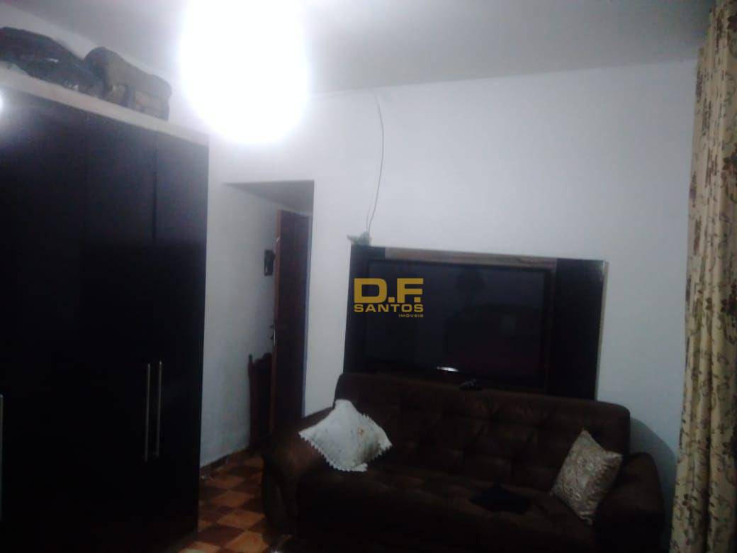 Casa à venda com 2 quartos, 1m² - Foto 11