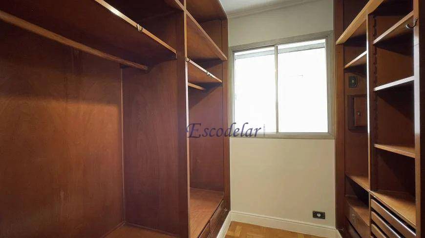 Apartamento à venda com 3 quartos, 204m² - Foto 17