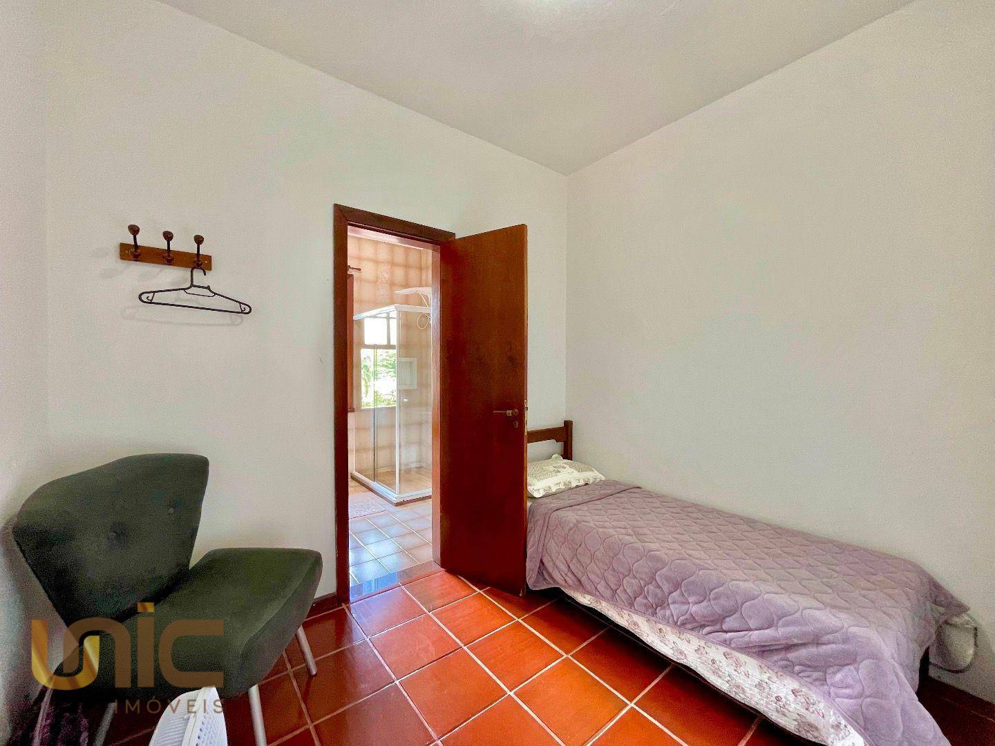 Casa à venda com 9 quartos, 400m² - Foto 21