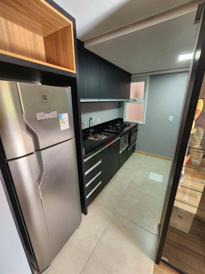 Apartamento à venda com 2 quartos, 63m² - Foto 5