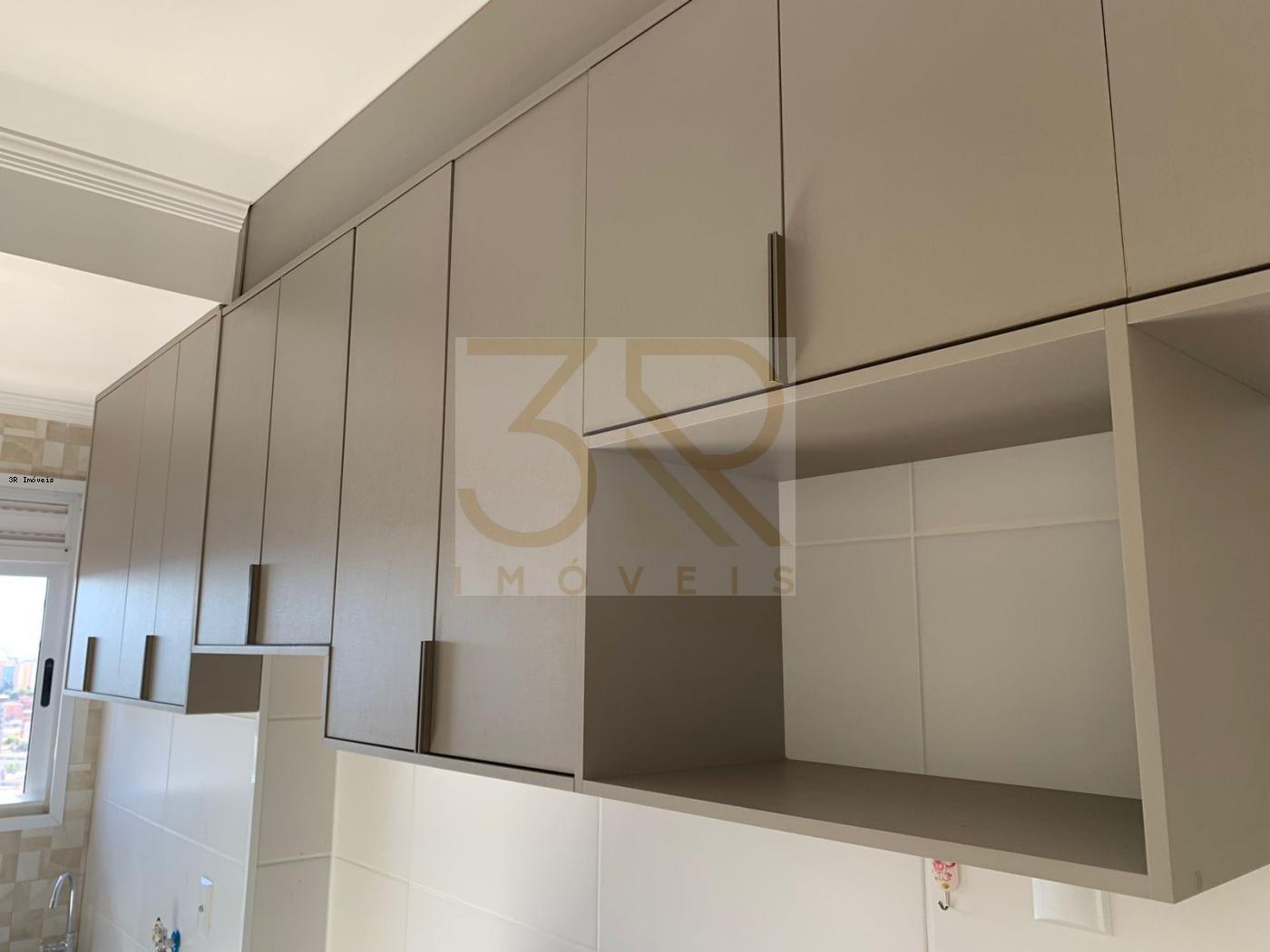 Apartamento à venda com 2 quartos, 61m² - Foto 2