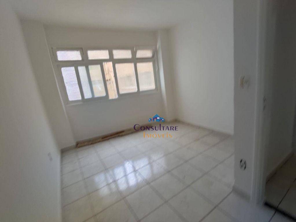 Apartamento para alugar com 3 quartos, 107m² - Foto 2