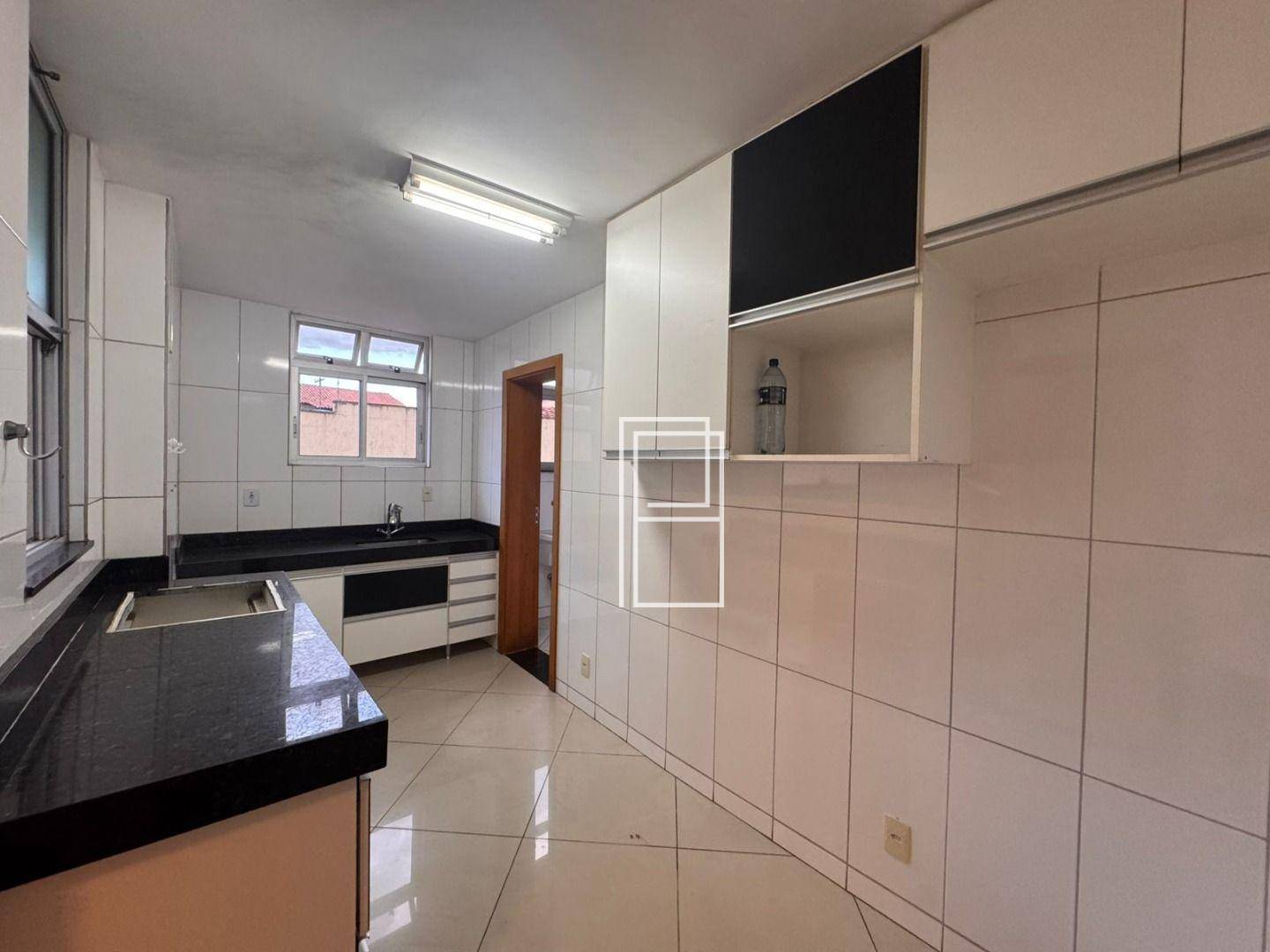 Apartamento à venda com 3 quartos, 95m² - Foto 7