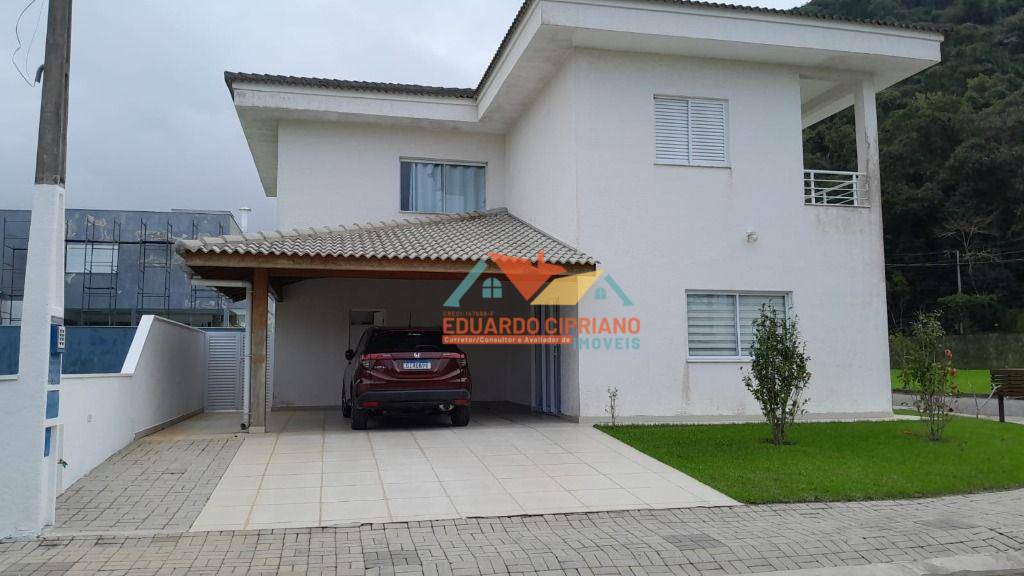 Casa de Condomínio à venda com 4 quartos, 221m² - Foto 1