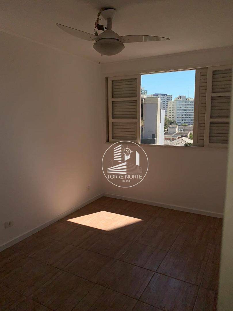 Apartamento à venda com 2 quartos, 63m² - Foto 2