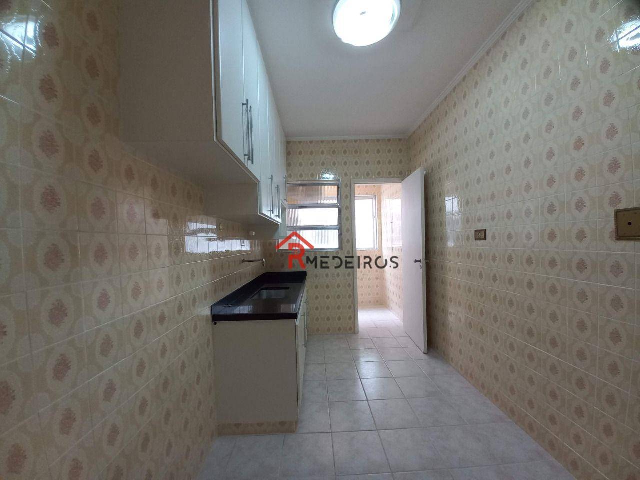 Apartamento à venda com 2 quartos, 64m² - Foto 13