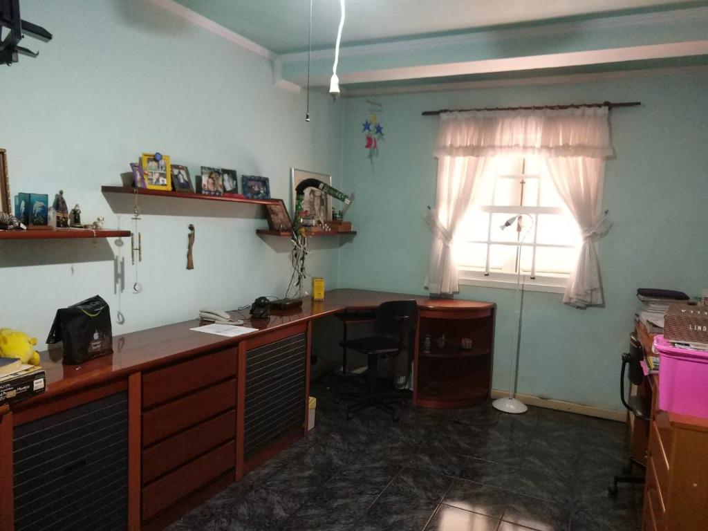 Casa à venda e aluguel com 3 quartos, 300m² - Foto 17