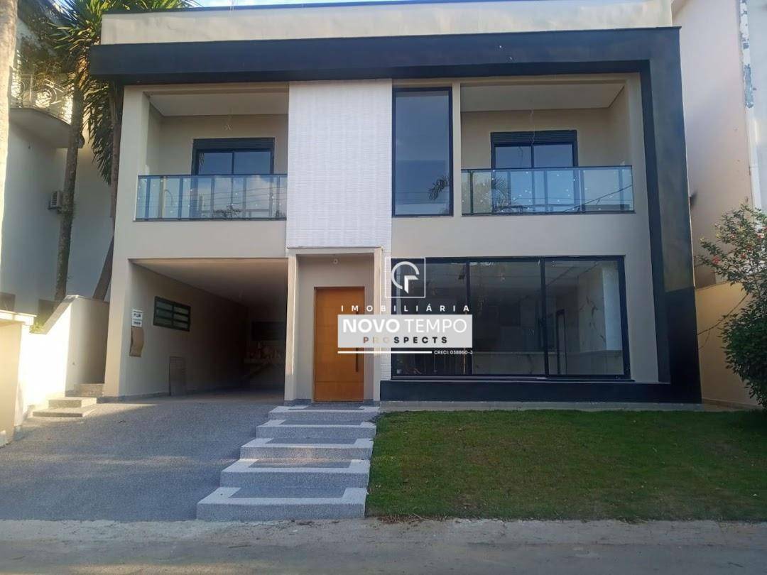 Casa à venda com 3 quartos, 220m² - Foto 1