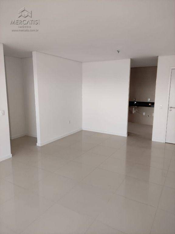 Apartamento à venda com 3 quartos, 107m² - Foto 15