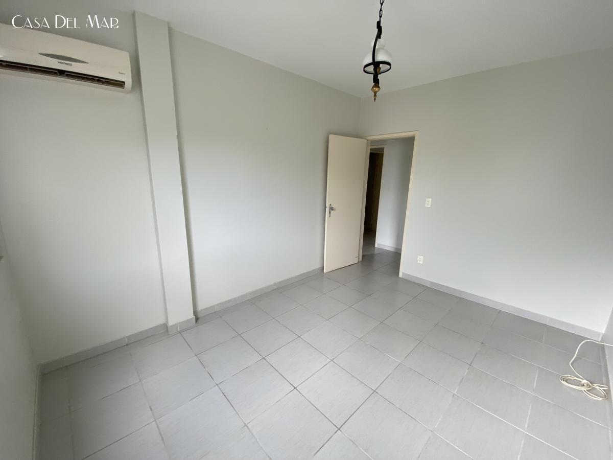 Apartamento à venda com 3 quartos, 117m² - Foto 31