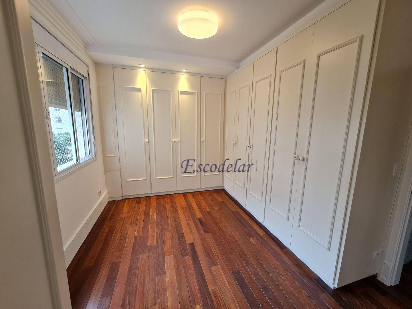 Apartamento para alugar com 3 quartos, 210m² - Foto 15