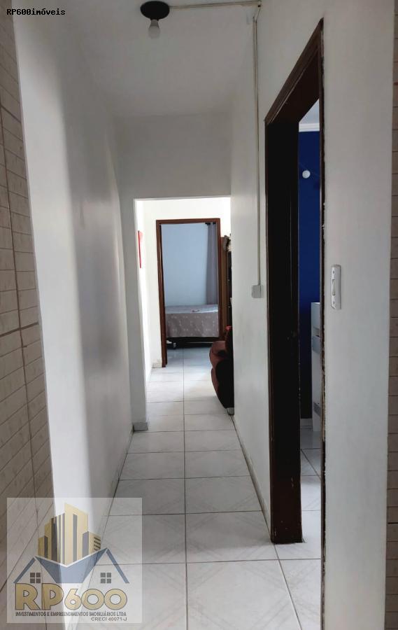 Casa à venda com 2 quartos, 124m² - Foto 2