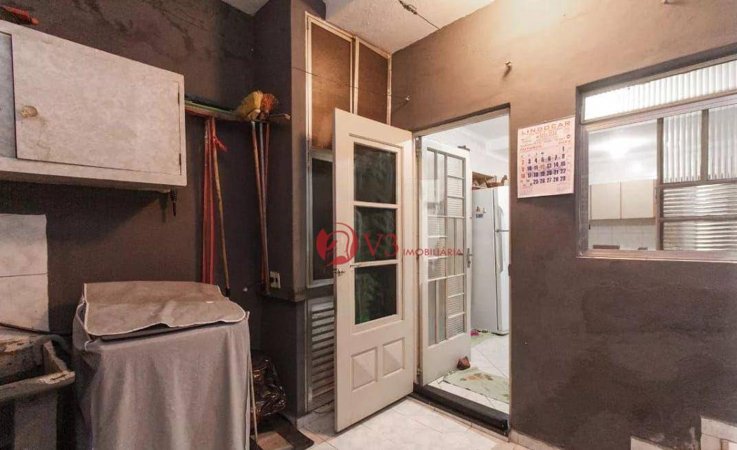 Casa à venda com 3 quartos, 80m² - Foto 8