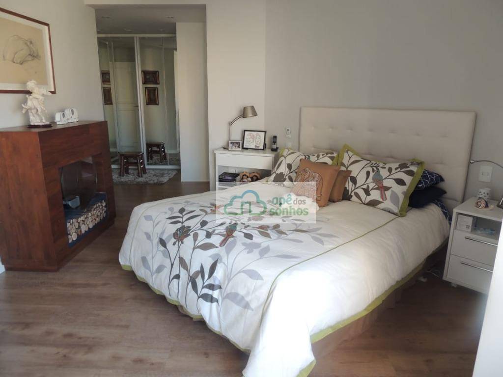 Apartamento à venda com 3 quartos, 240m² - Foto 19