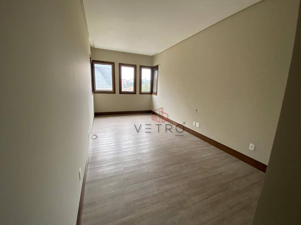 Apartamento à venda com 3 quartos, 179m² - Foto 4