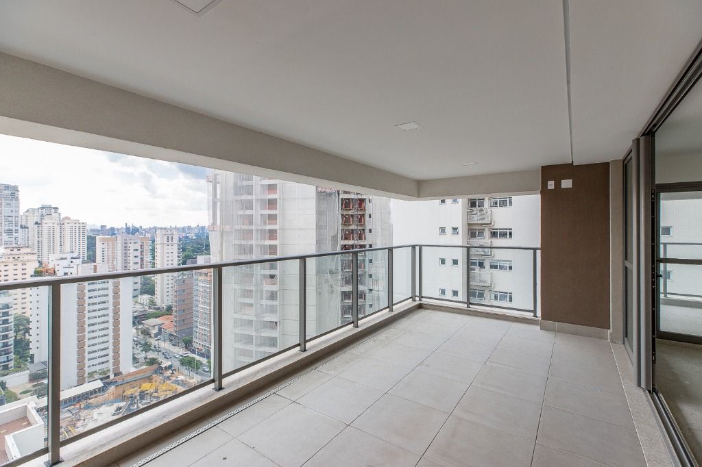 Apartamento à venda com 3 quartos, 157m² - Foto 8