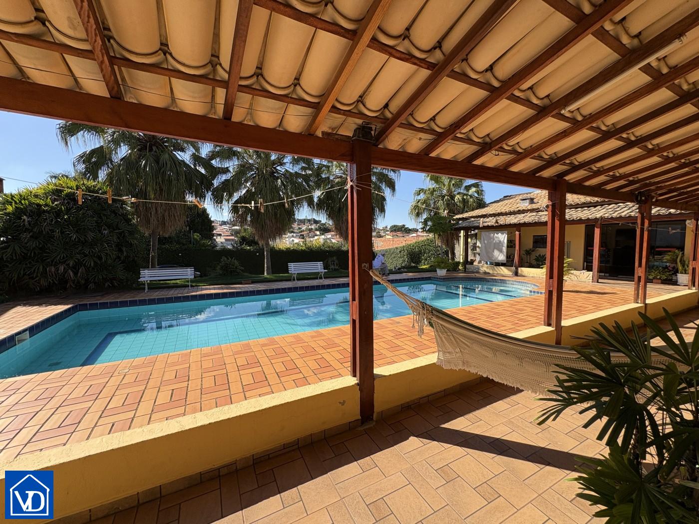 Chácara à venda com 2 quartos, 233m² - Foto 27
