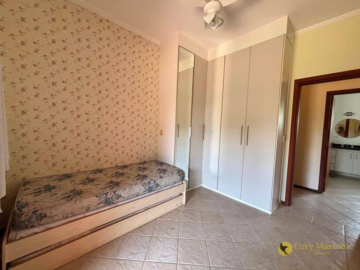 Casa de Condomínio à venda e aluguel com 3 quartos, 350m² - Foto 17