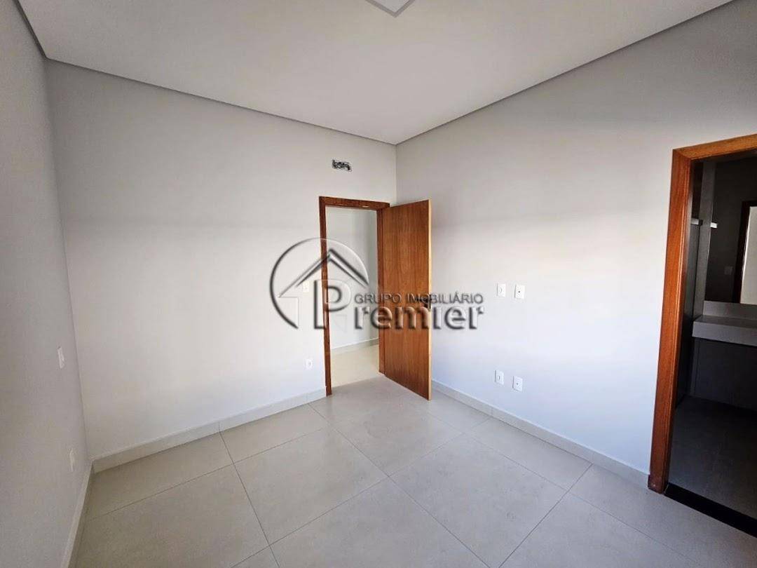 Casa à venda com 3 quartos, 185m² - Foto 16