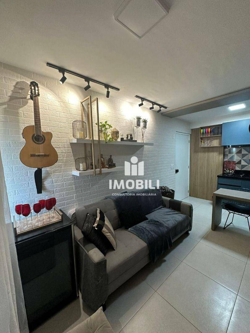 Apartamento à venda com 1 quarto, 43m² - Foto 1