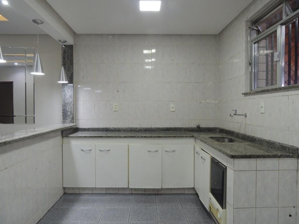 Apartamento à venda com 3 quartos, 181m² - Foto 20