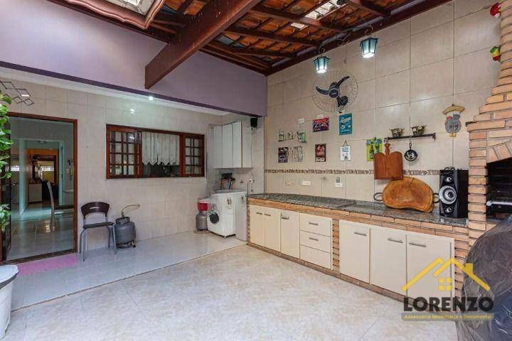 Sobrado à venda com 3 quartos, 112m² - Foto 1