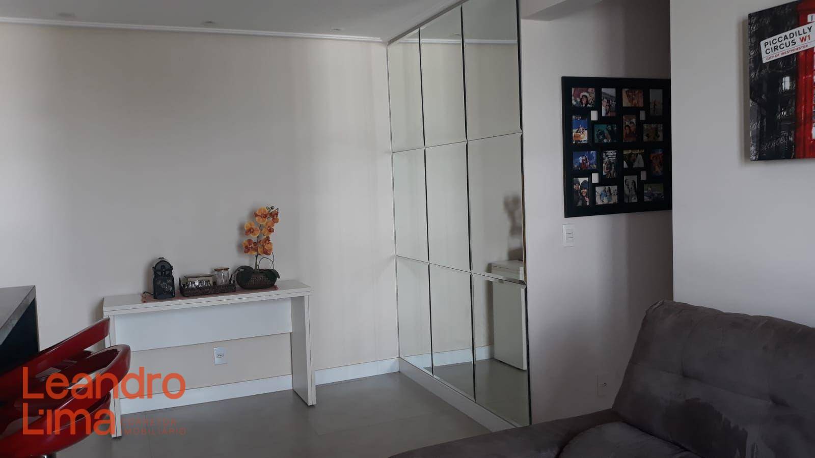 Apartamento à venda com 2 quartos, 60m² - Foto 6