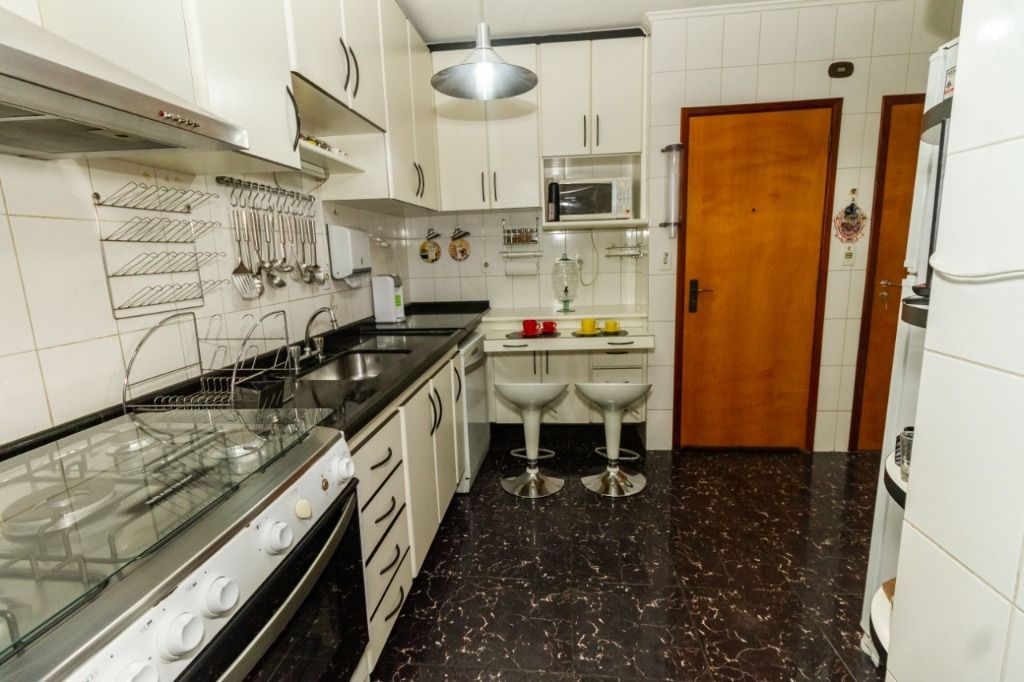 Apartamento à venda com 3 quartos, 100m² - Foto 9