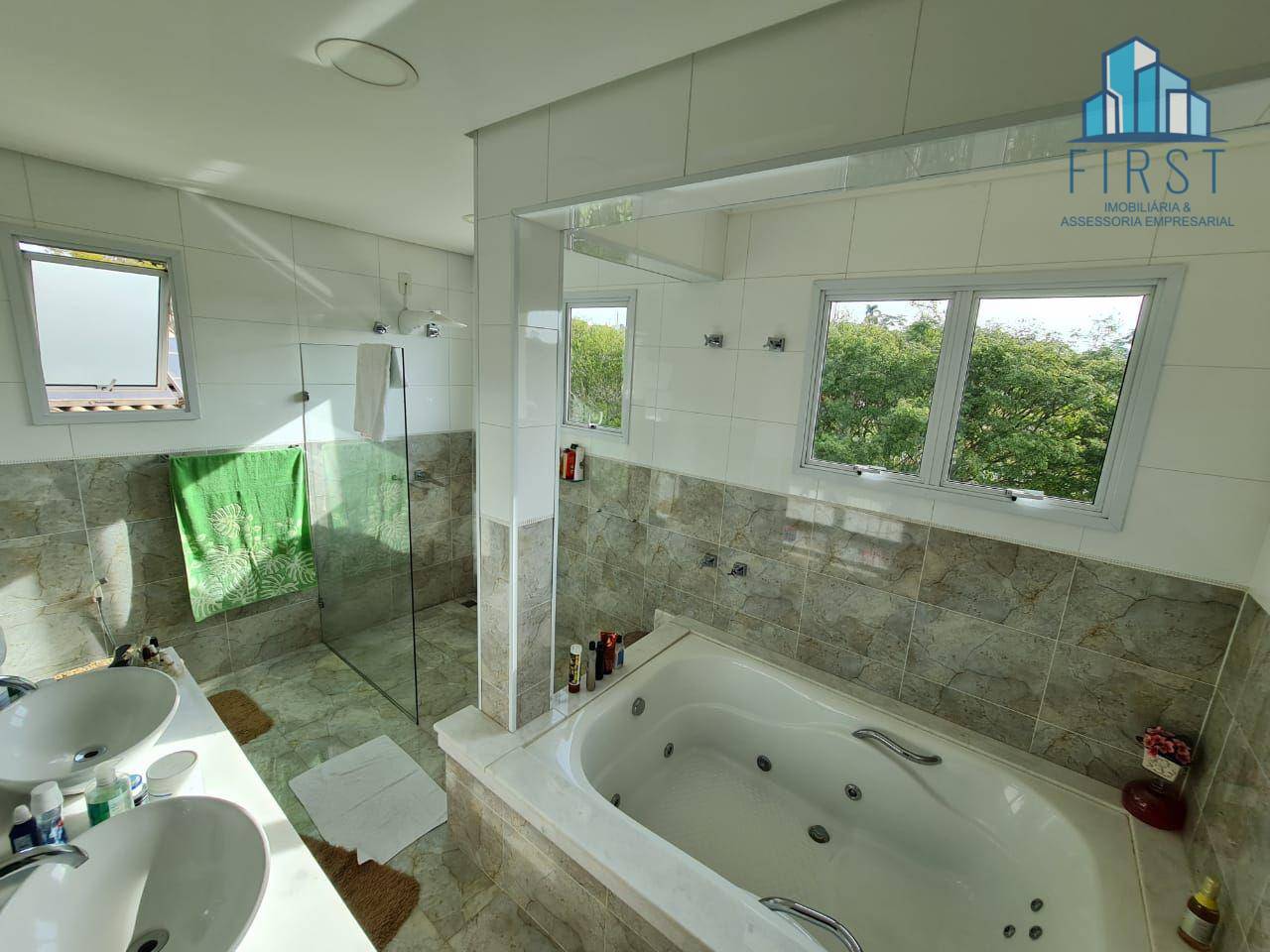 Casa de Condomínio à venda com 6 quartos, 390m² - Foto 19