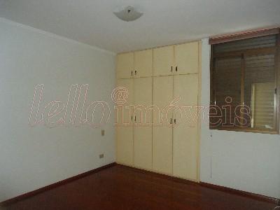 Apartamento para alugar com 4 quartos, 205m² - Foto 11